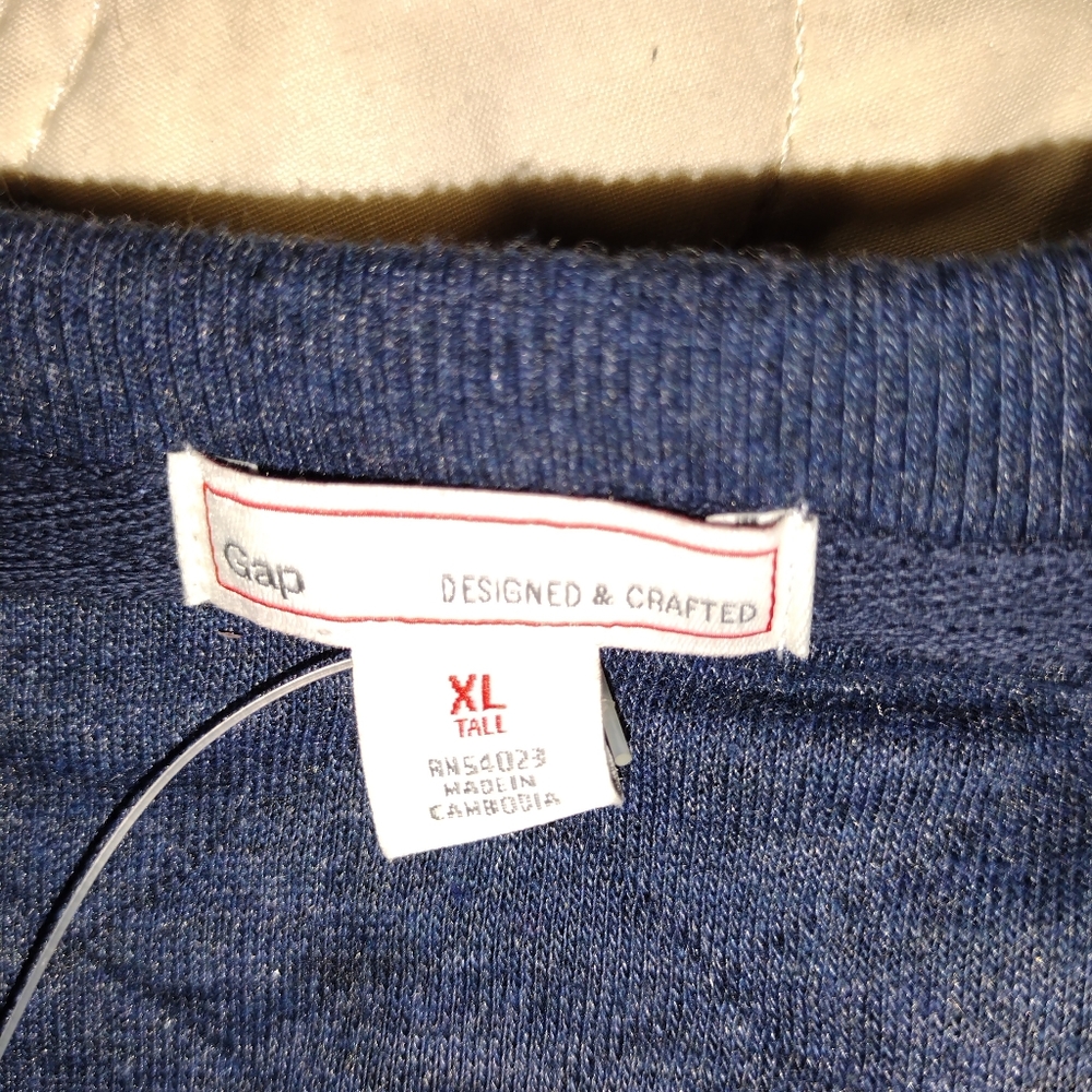 Gap - Picture 3 of 4